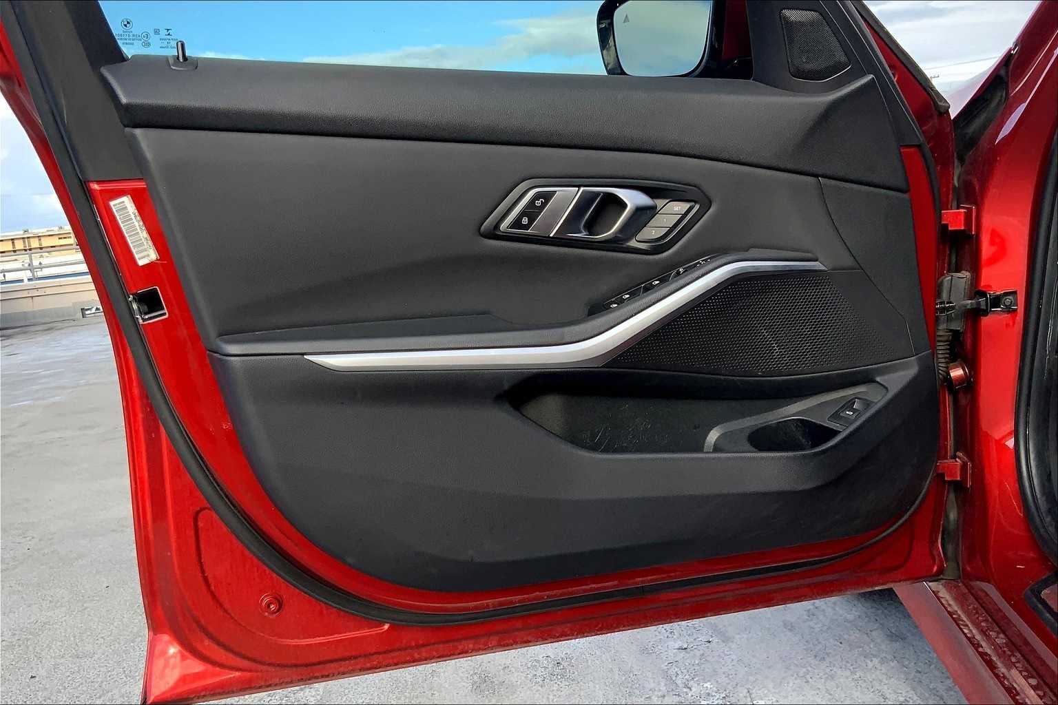 Thumbnail: 2019 BMW 3 Series - 27
