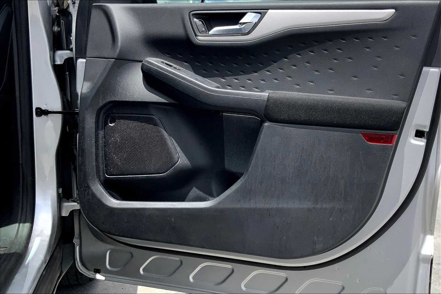 Thumbnail: 2020 Ford Escape - 28