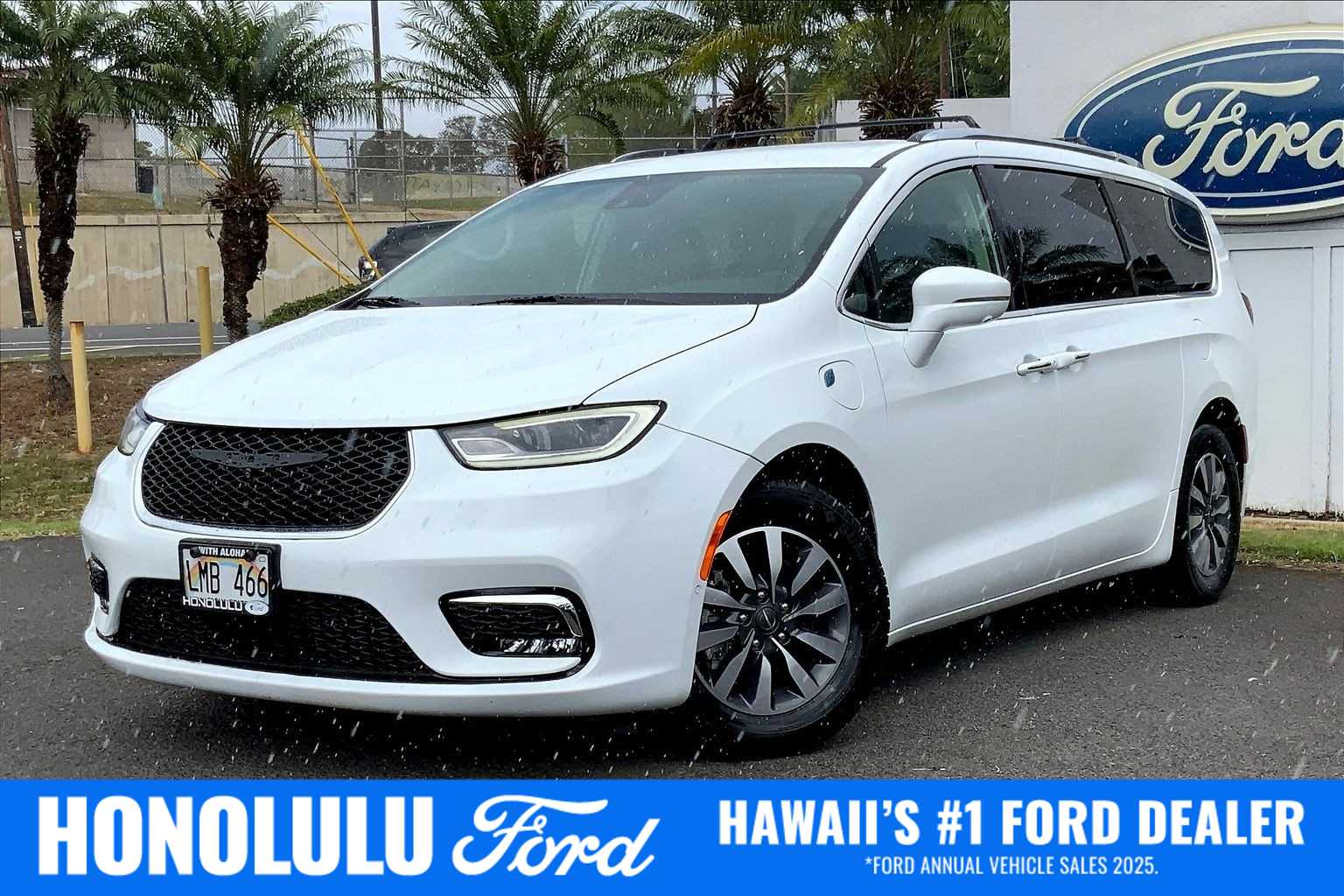 Thumbnail: 2021 Chrysler Pacifica - 1