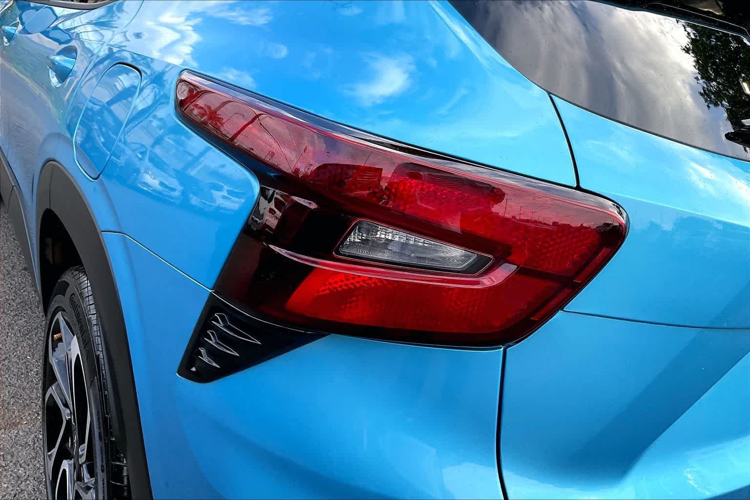 Thumbnail: 2025 Chevrolet Trax - 32