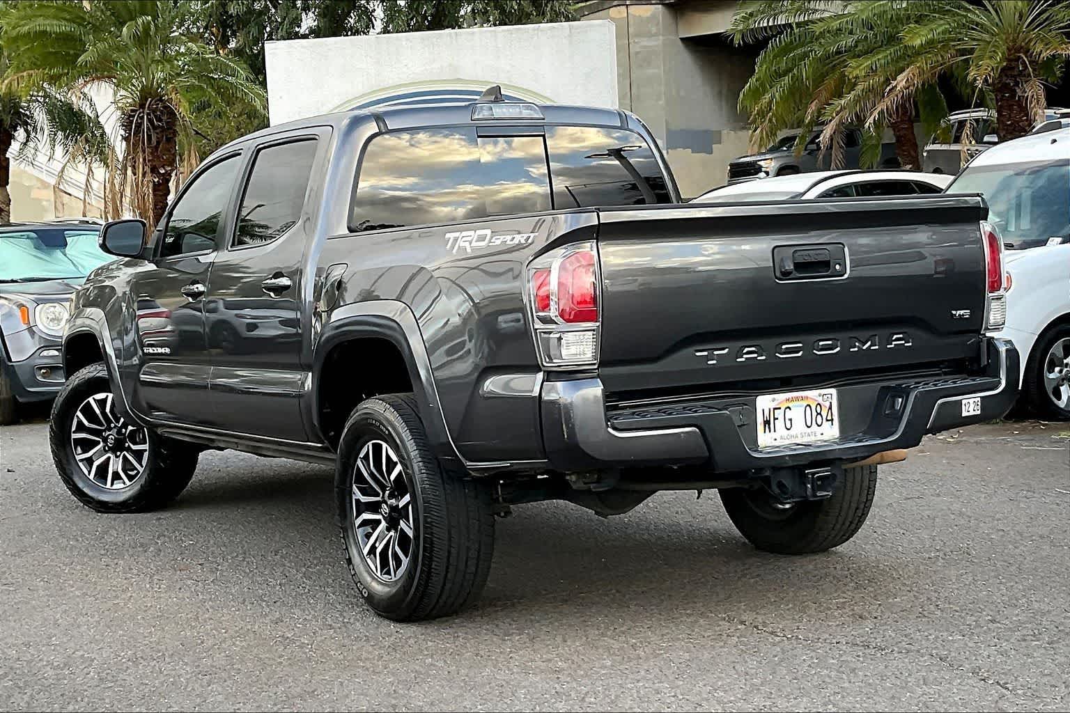 Thumbnail: 2021 Toyota Tacoma - 4