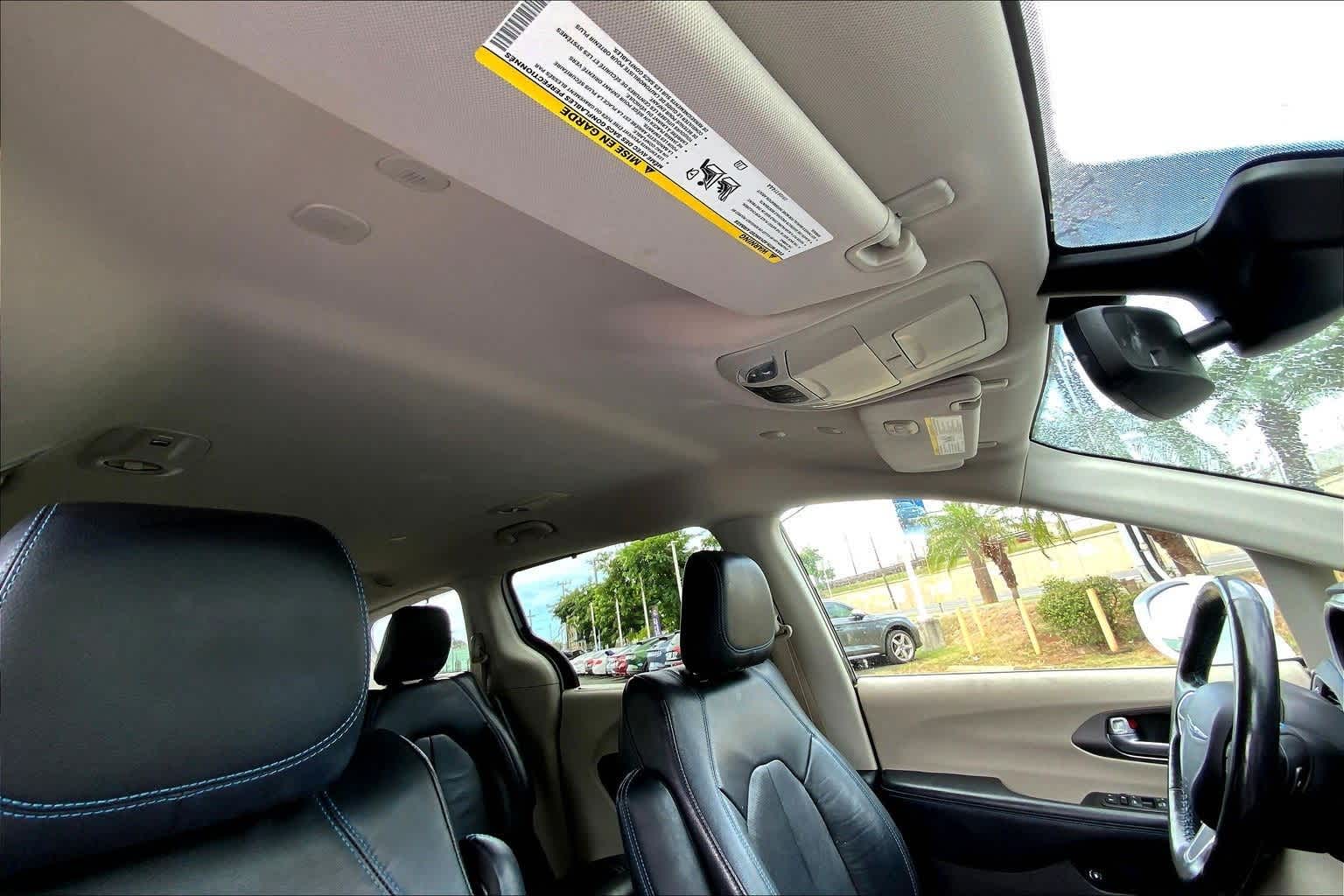 Thumbnail: 2021 Chrysler Pacifica - 30