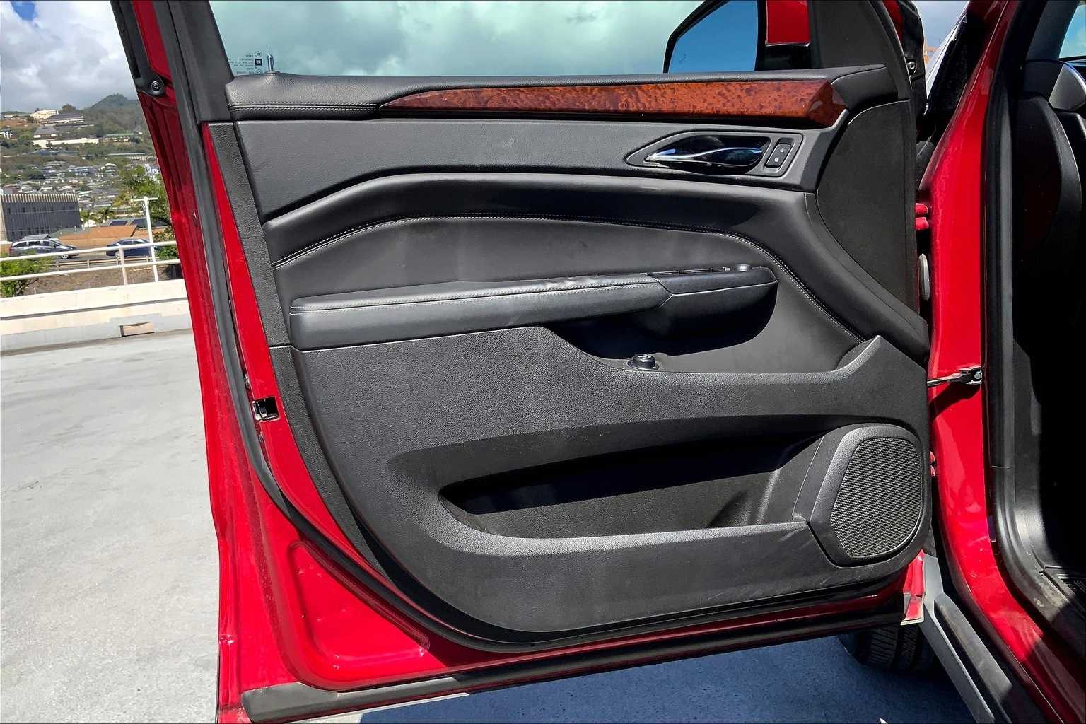 Thumbnail: 2016 Cadillac SRX - 27