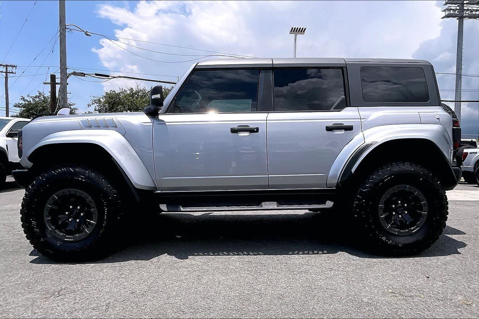 Thumbnail: 2024 Ford Bronco - 3