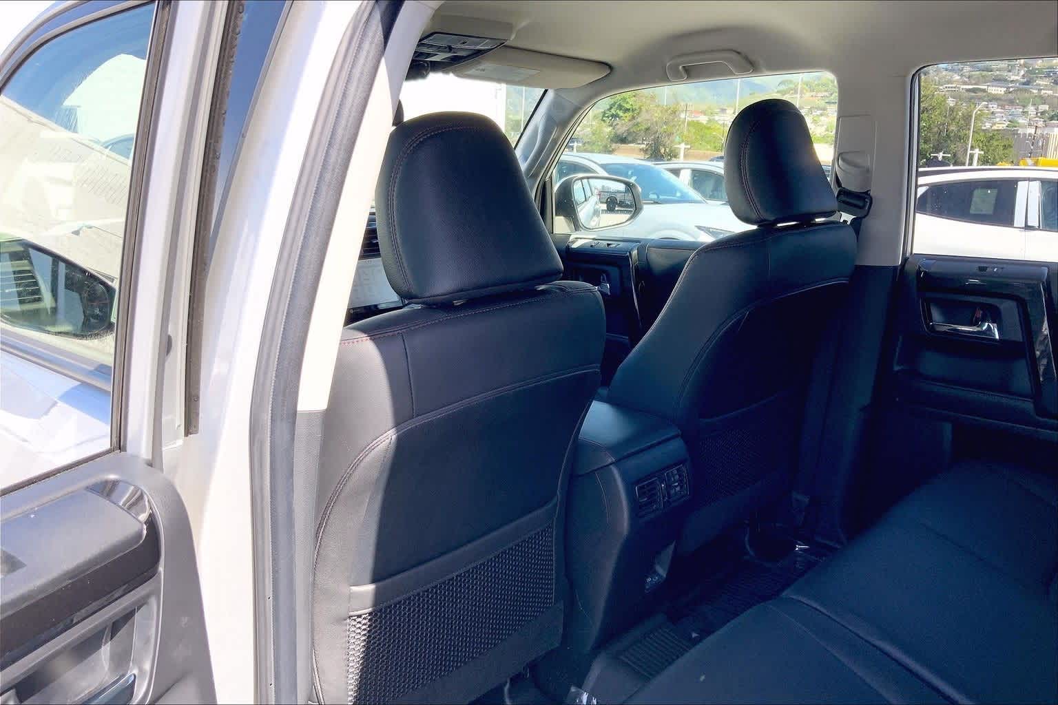 Thumbnail: 2023 Toyota 4Runner - 12