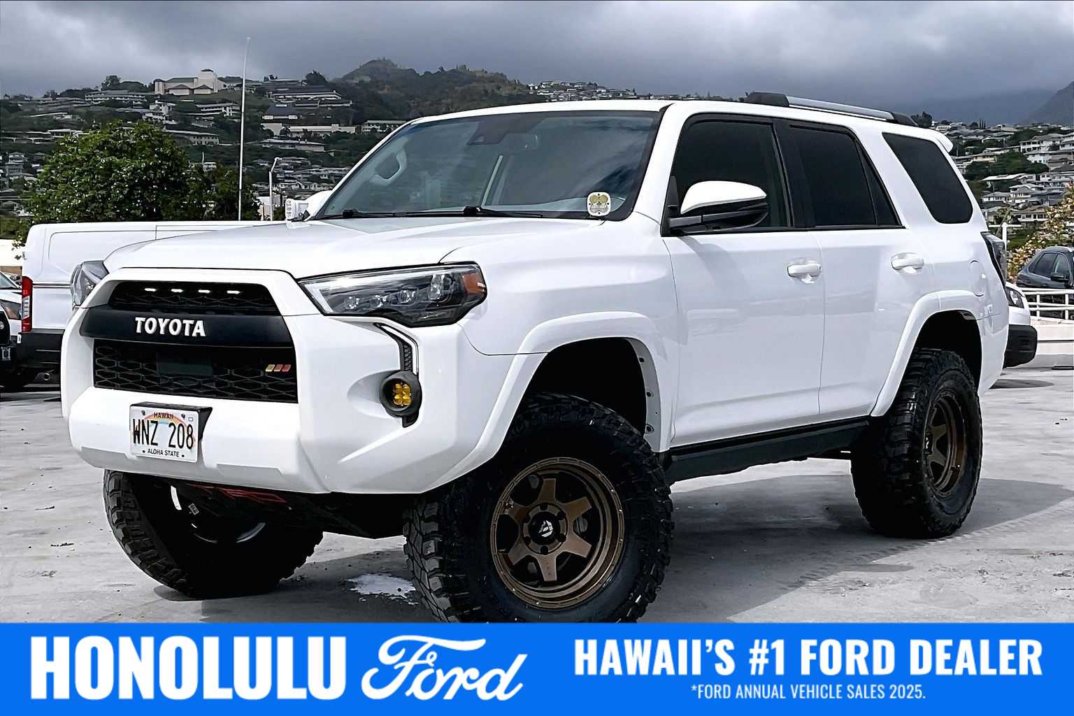 2022 Toyota 4Runner SR5 Premium 4WD V6's photo