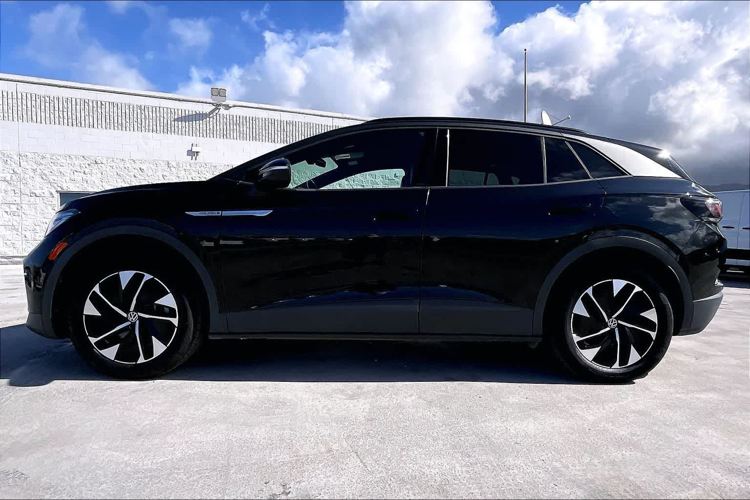 Thumbnail: 2021 Volkswagen ID.4 - 3