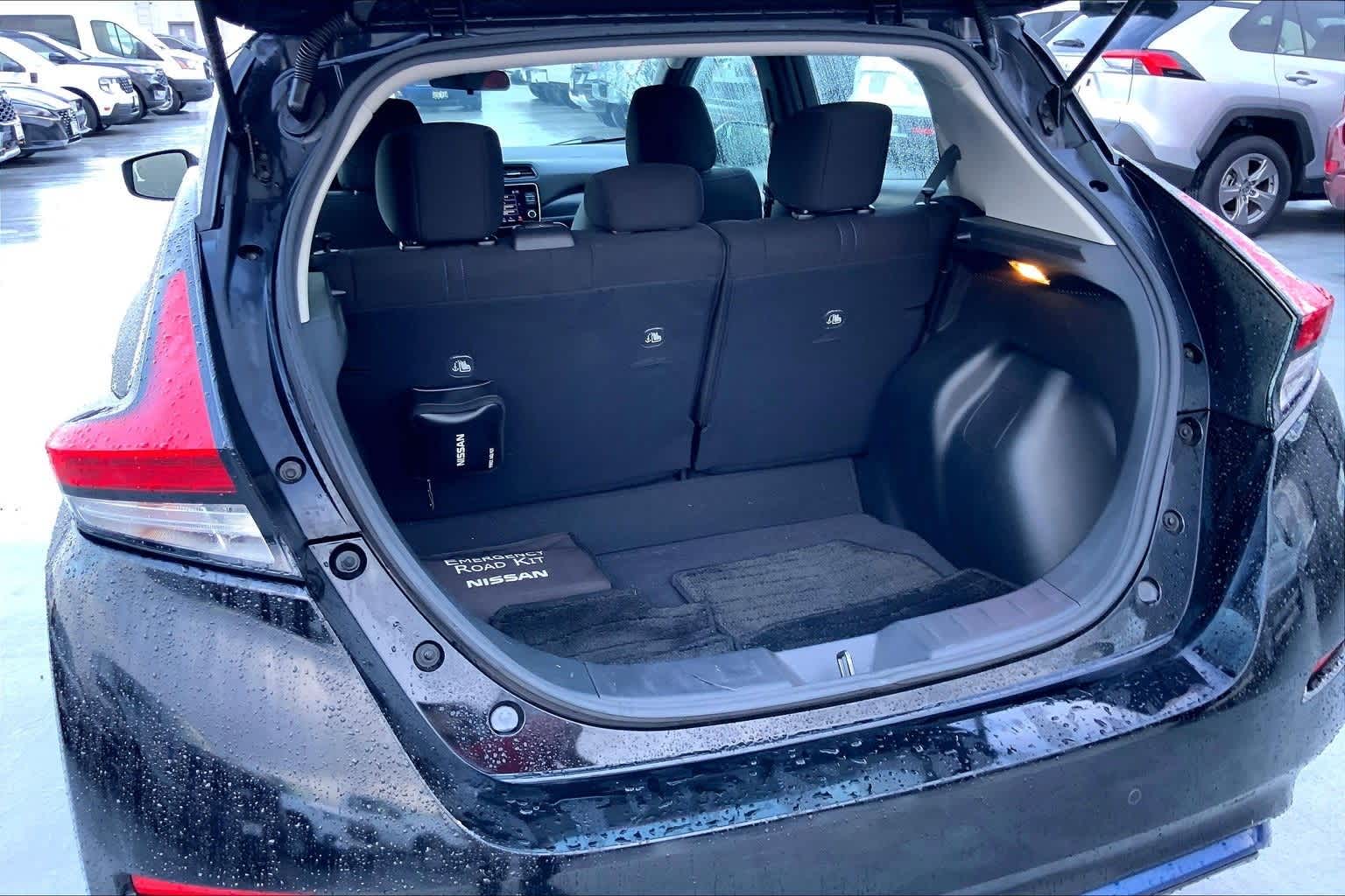 Thumbnail: 2022 Nissan Leaf - 18