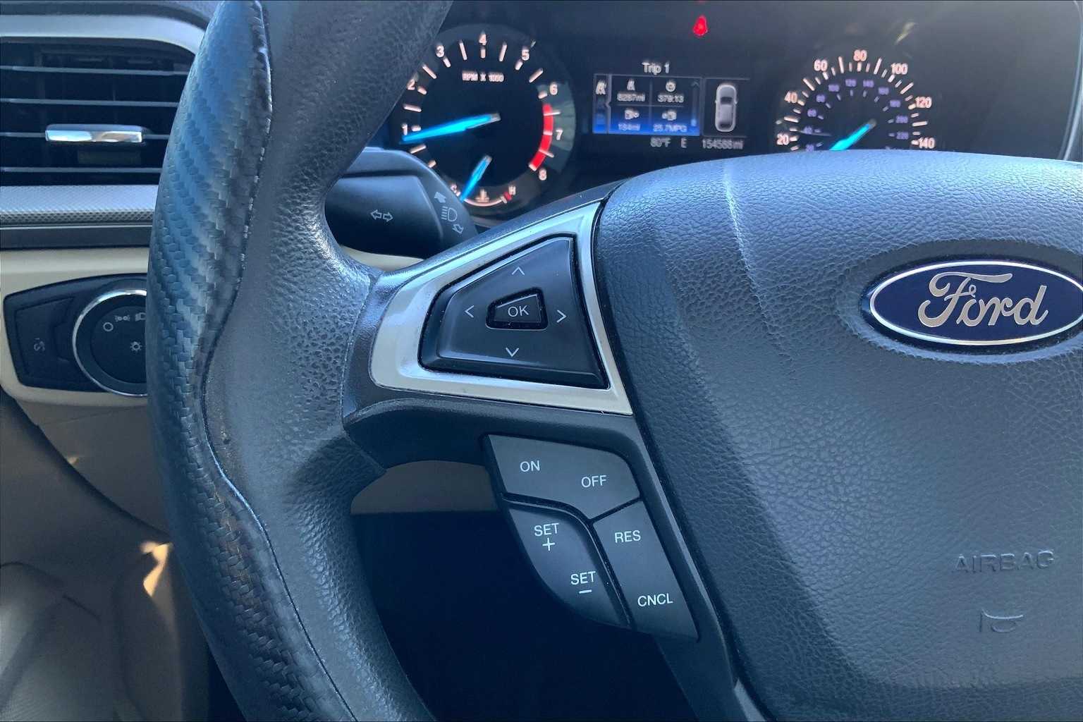 Thumbnail: 2016 Ford Fusion - 24