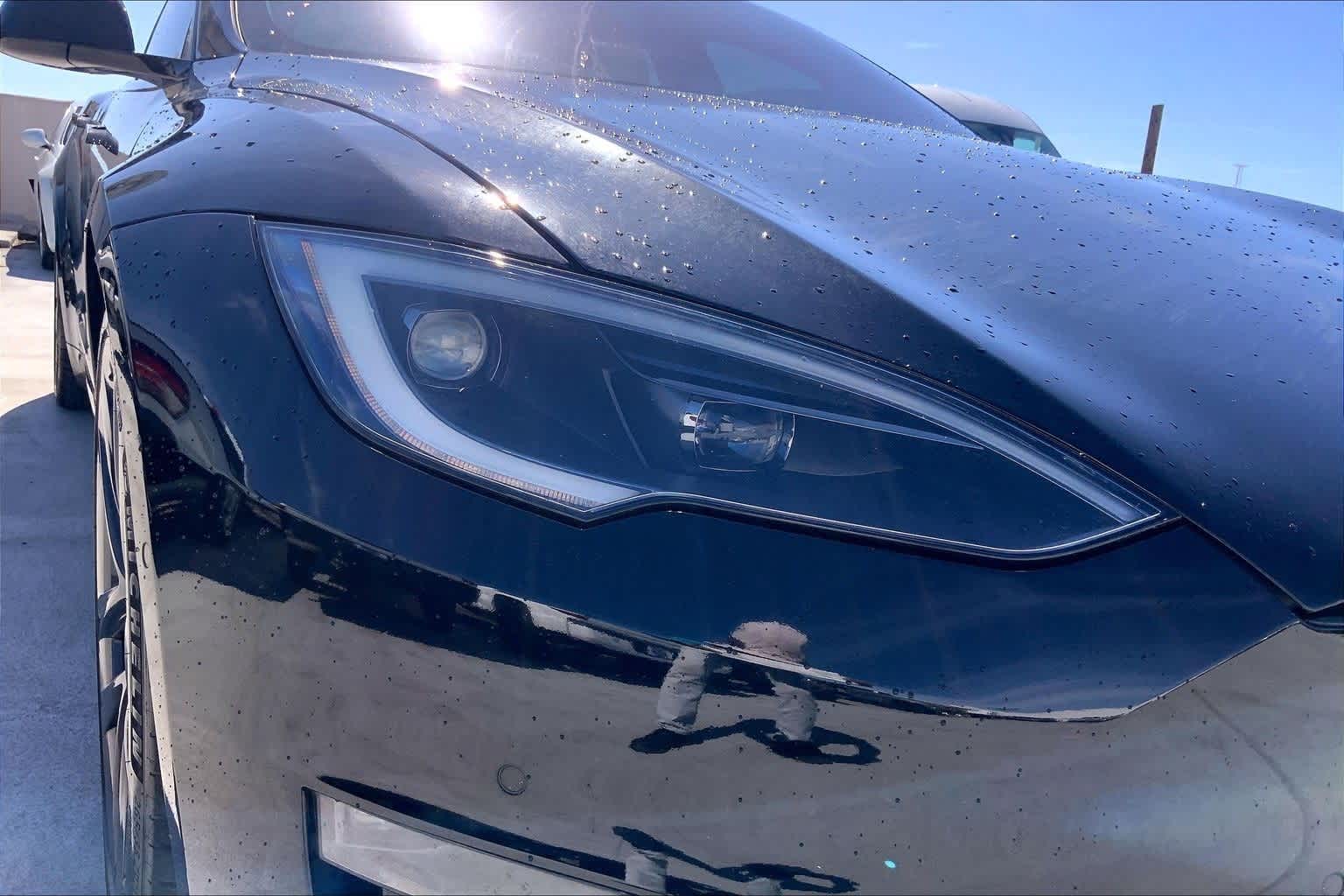 Thumbnail: 2022 Tesla Model S - 31
