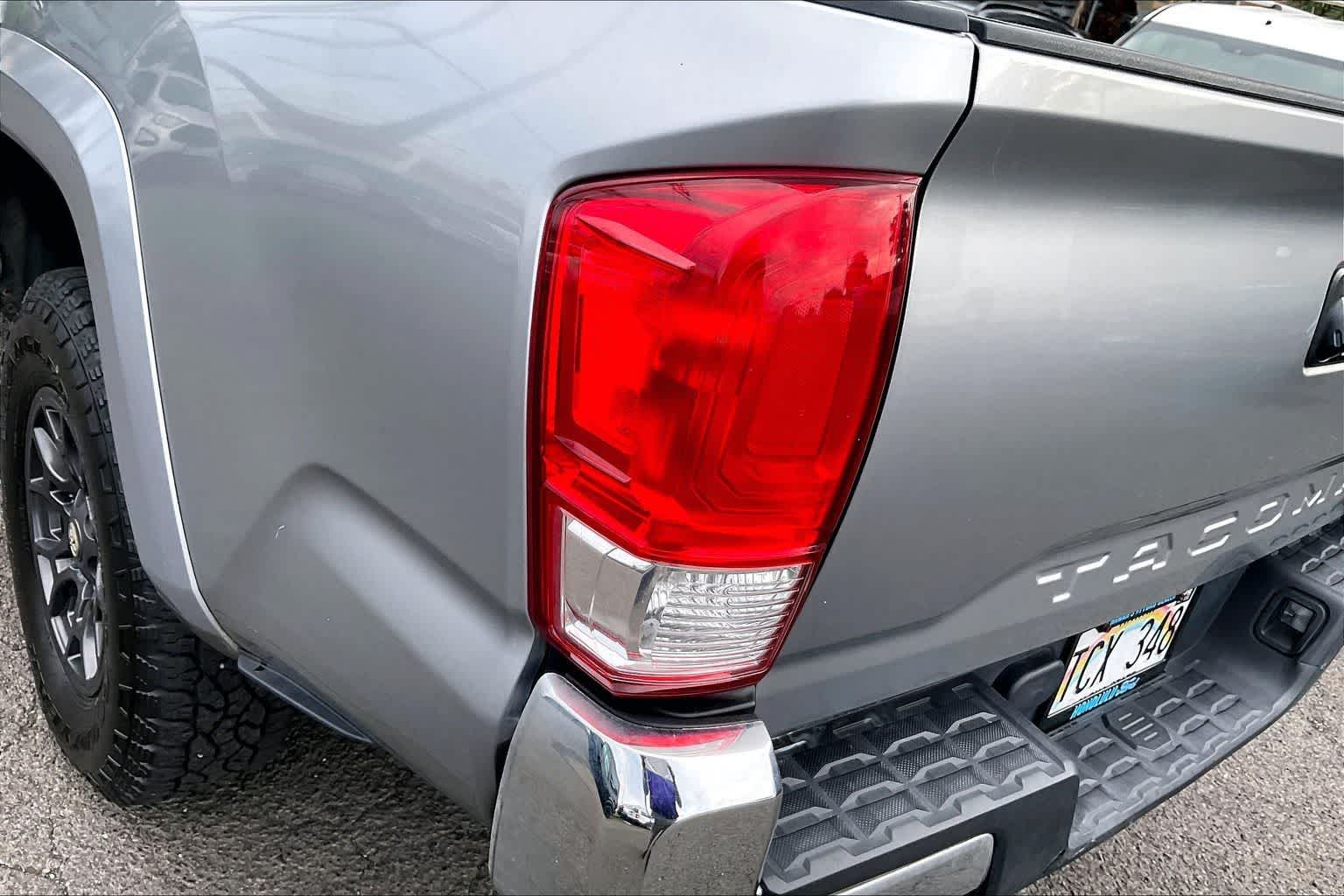 Thumbnail: 2017 Toyota Tacoma - 32
