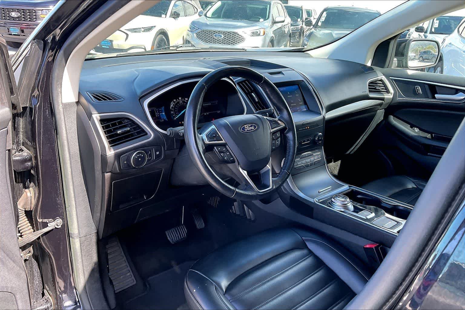 Thumbnail: 2020 Ford Edge - 2