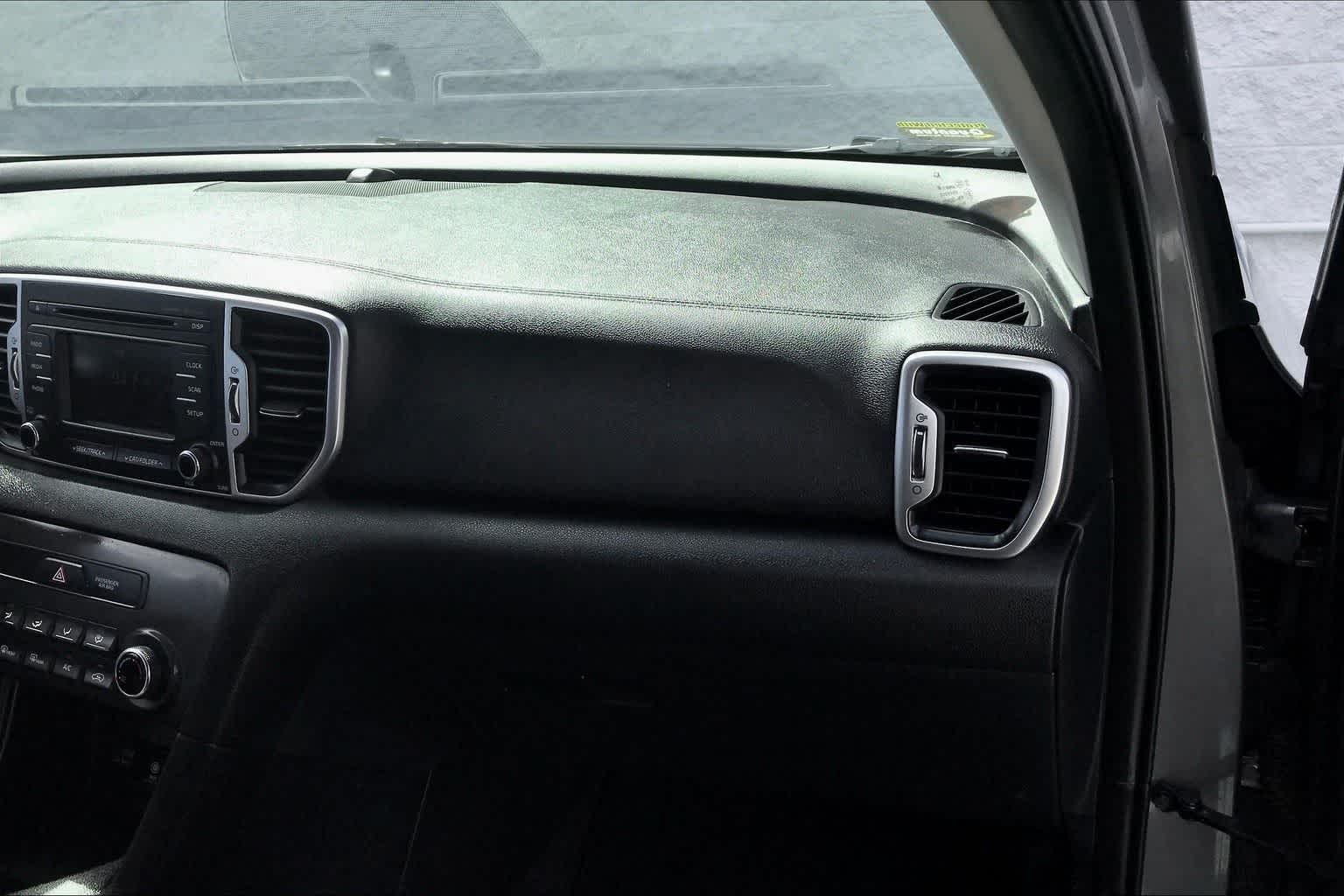 Thumbnail: 2017 Kia Sportage - 28