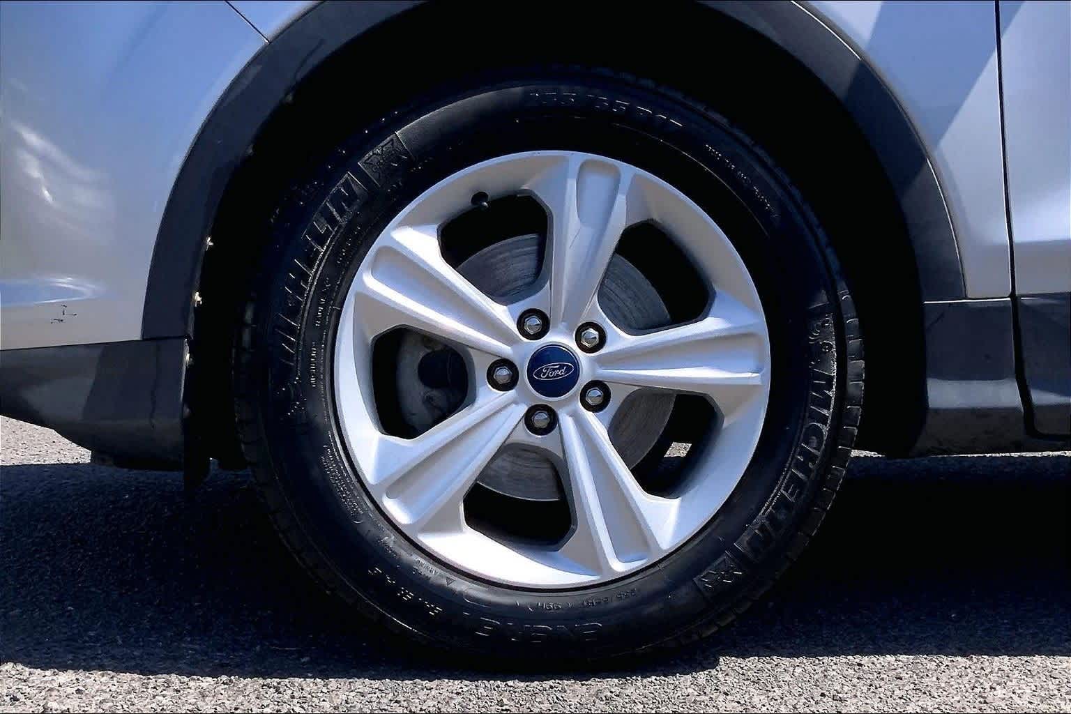 Thumbnail: 2016 Ford Escape - 8