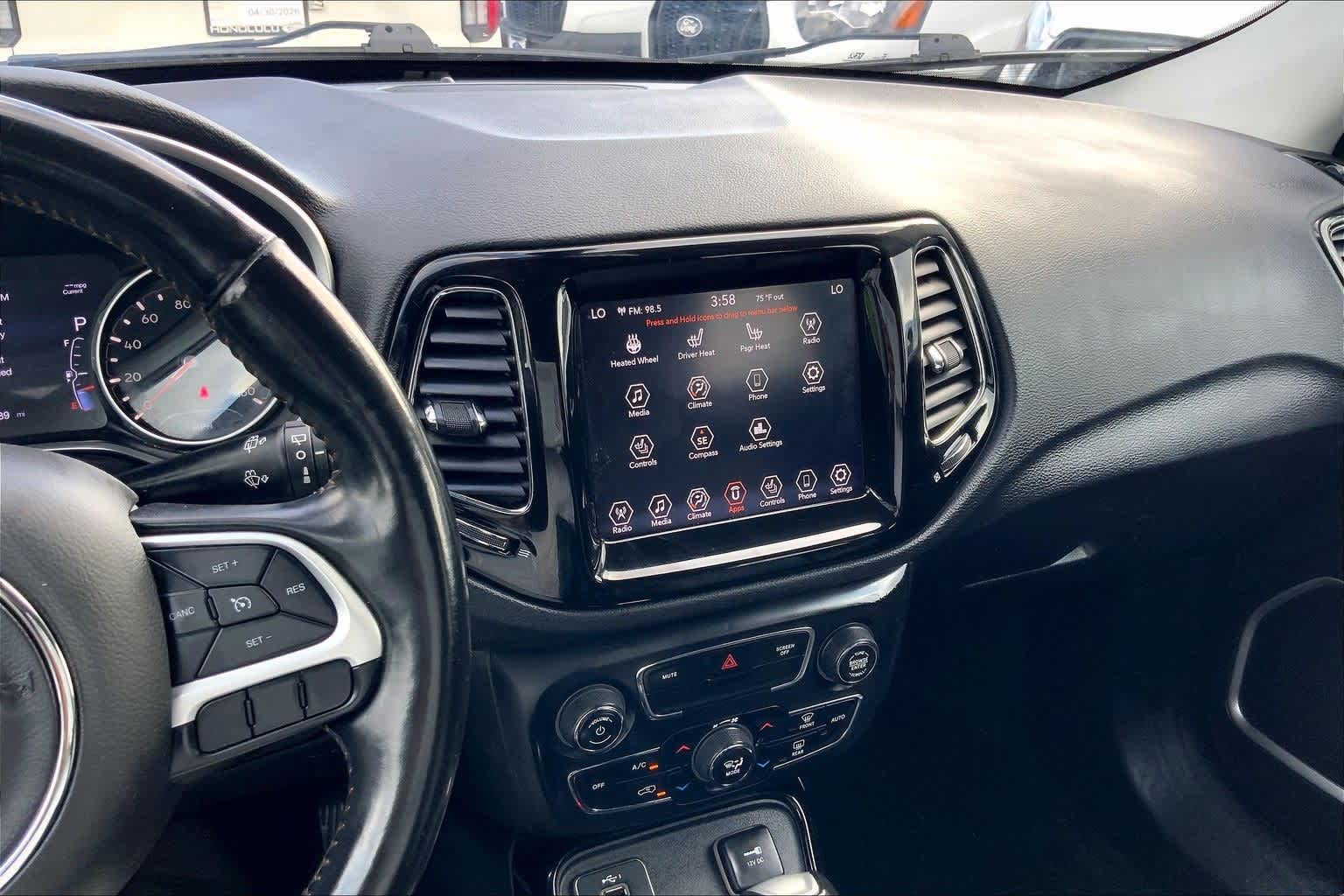 Thumbnail: 2020 Jeep Compass - 15