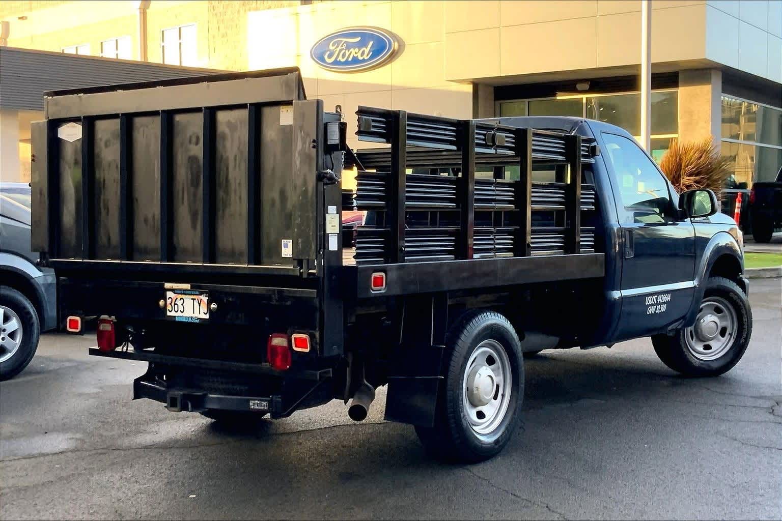 Thumbnail: 2015 Ford F-350 - 22