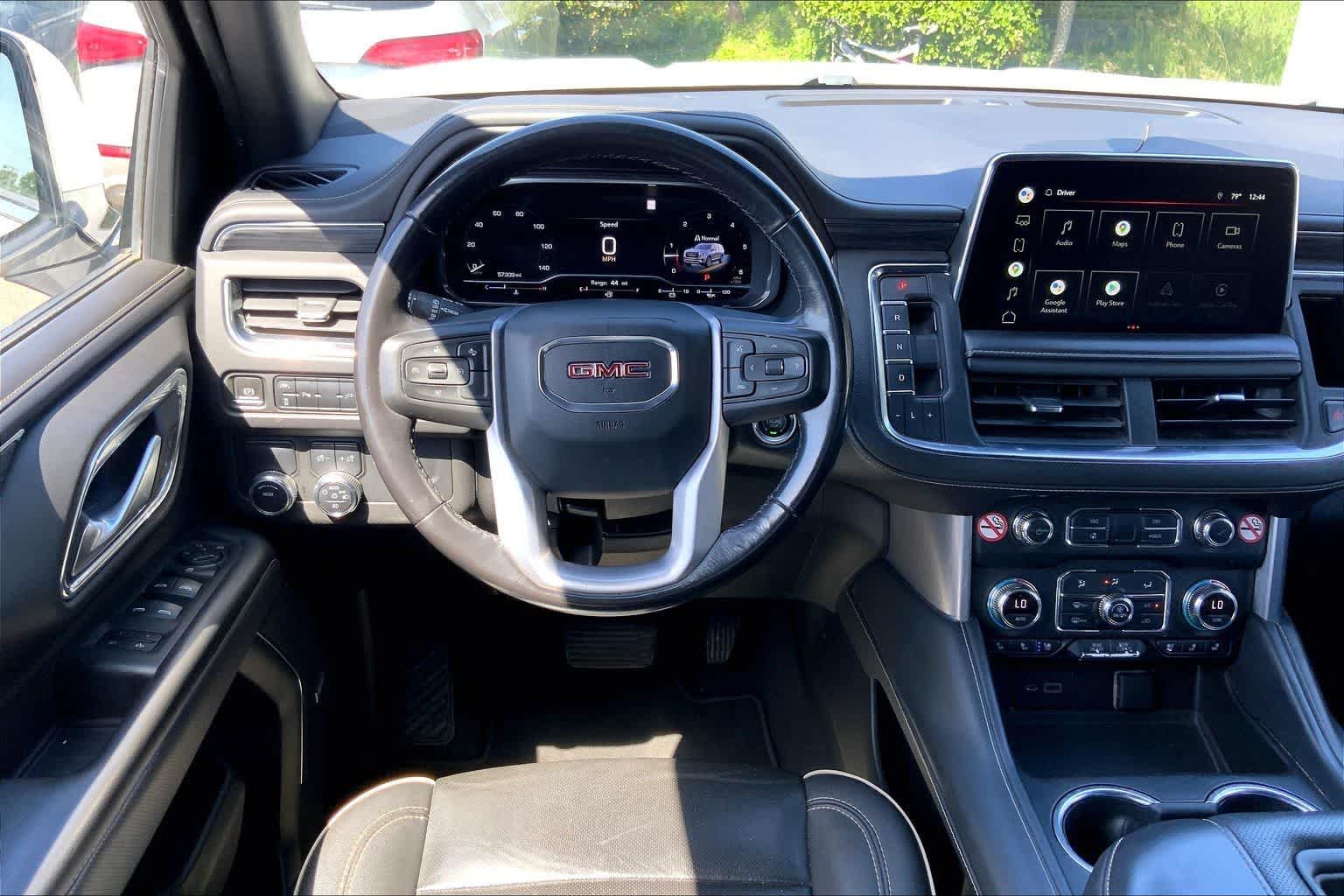 Thumbnail: 2022 GMC Yukon XL - 14