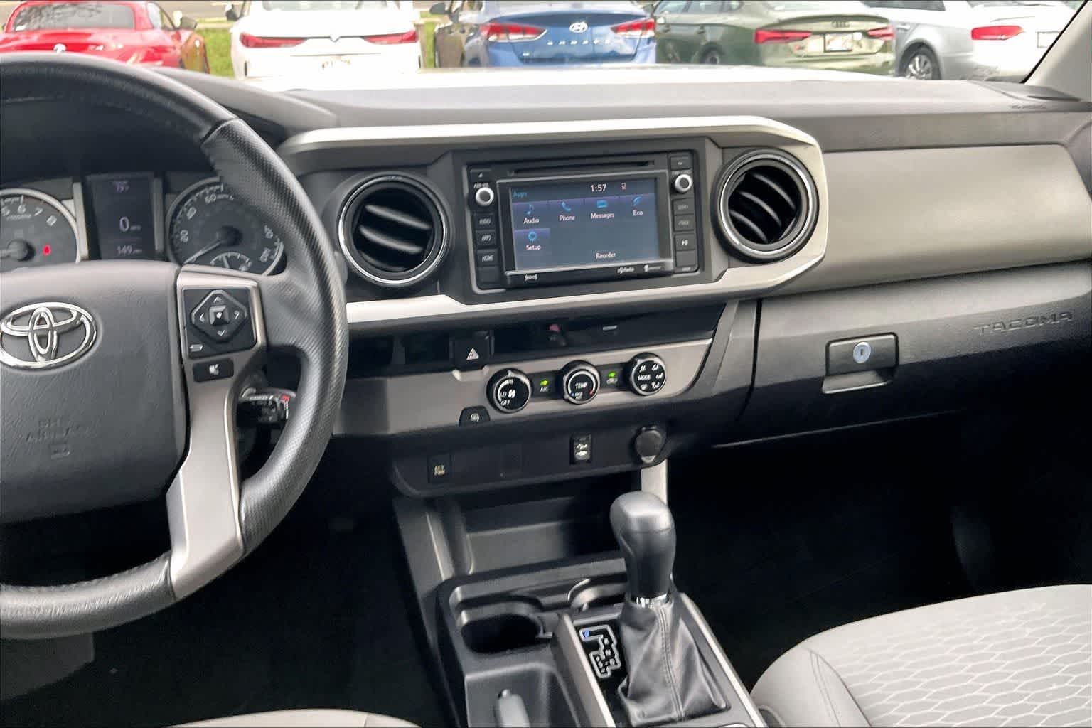 Thumbnail: 2017 Toyota Tacoma - 15