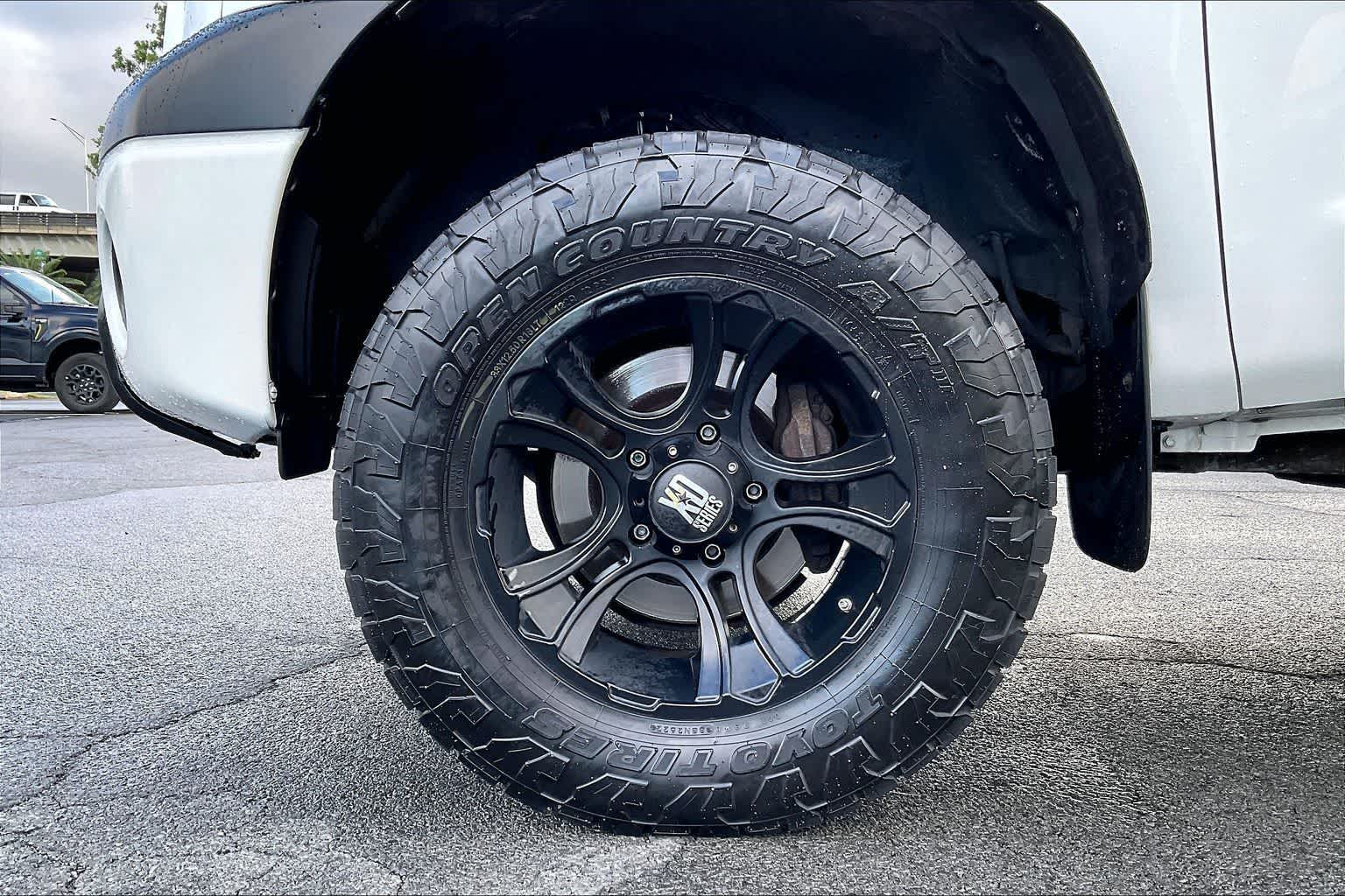 Thumbnail: 2013 Toyota Tundra - 8