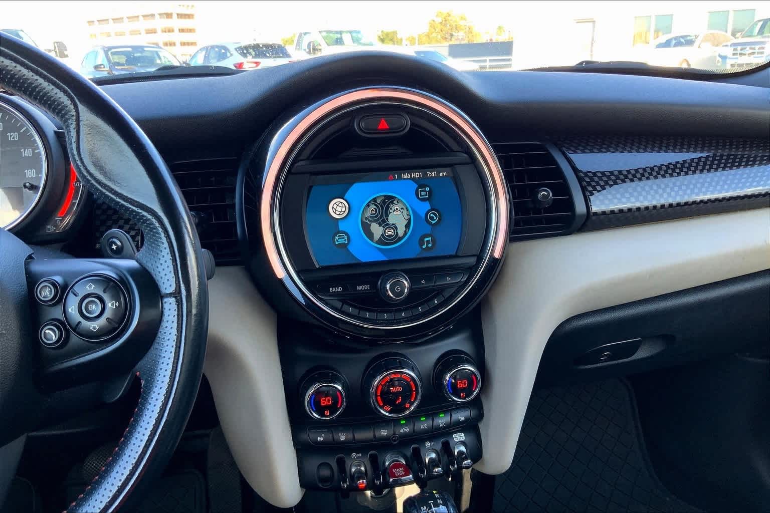 Thumbnail: 2019 MINI Cooper Convertible - 14