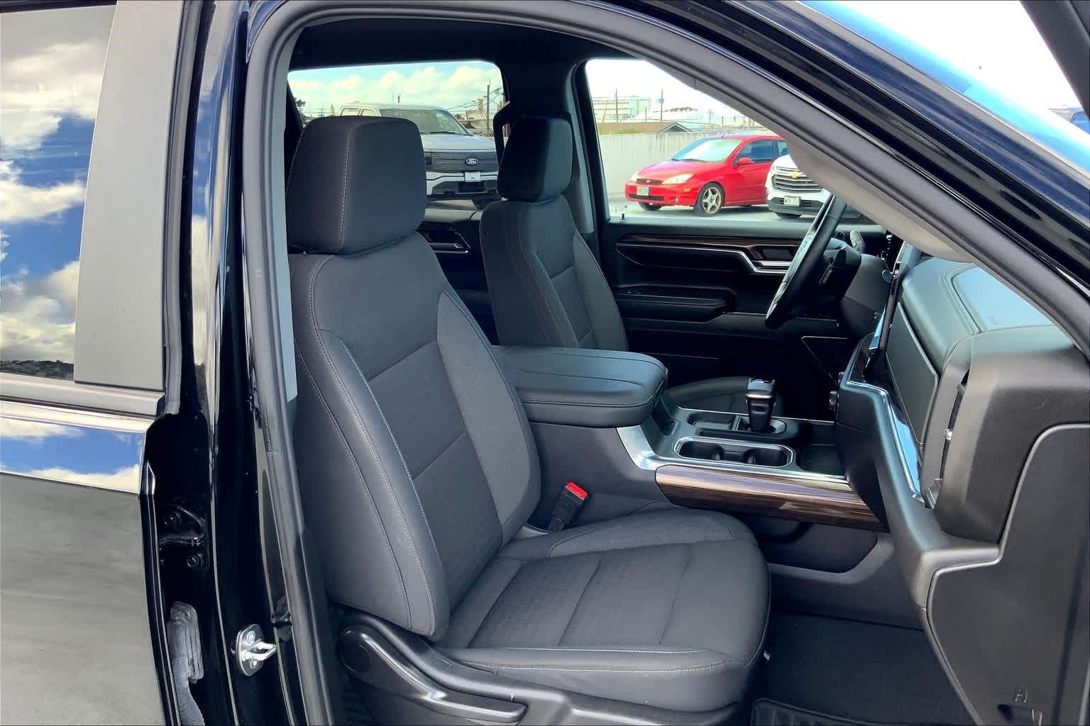 Thumbnail: 2024 Chevrolet Silverado 1500 - 13