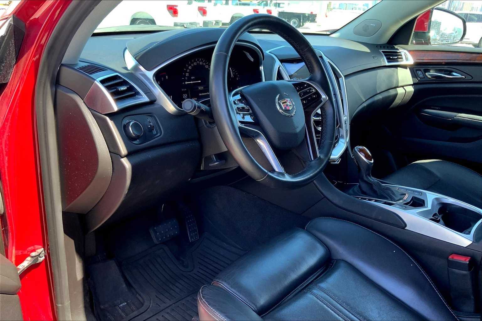 Thumbnail: 2016 Cadillac SRX - 2