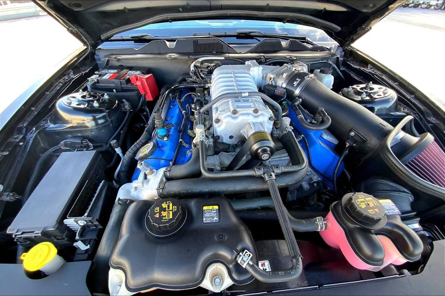 Thumbnail: 2012 Ford Mustang - 9