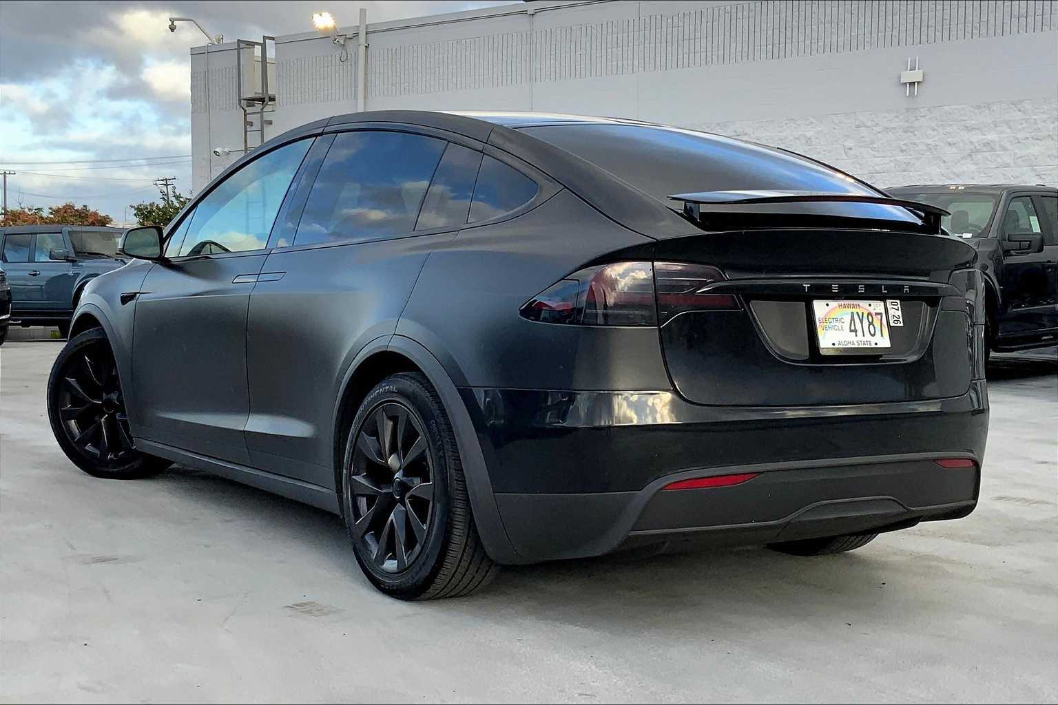 Thumbnail: 2023 Tesla Model X - 4