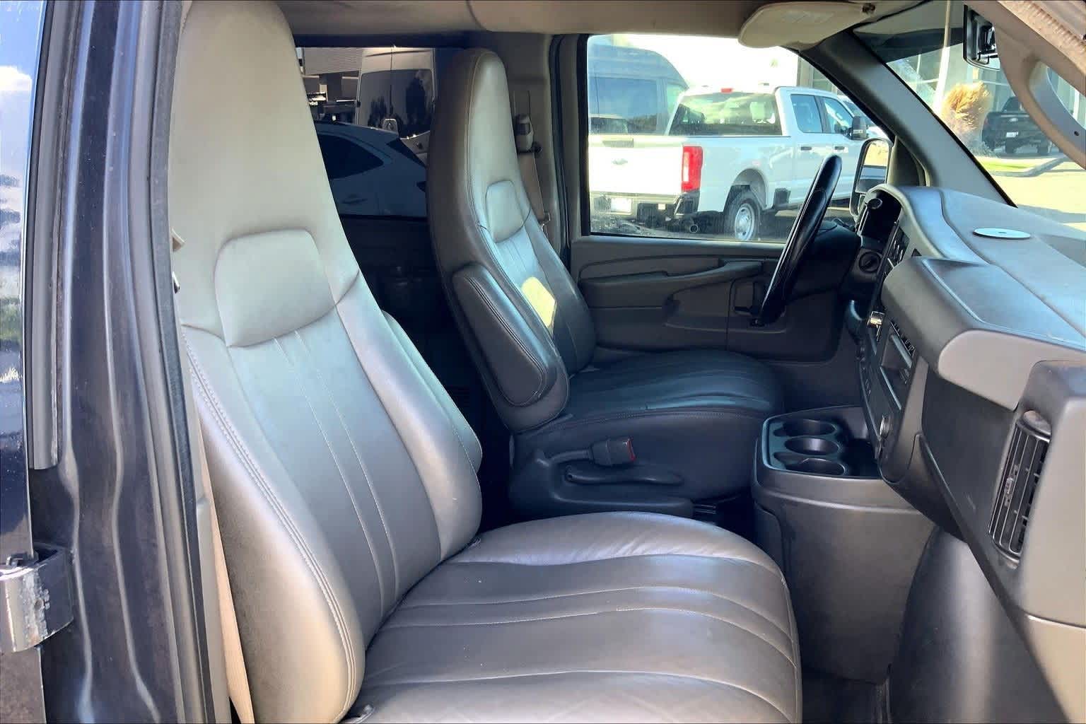 Thumbnail: 2011 Chevrolet Express - 13