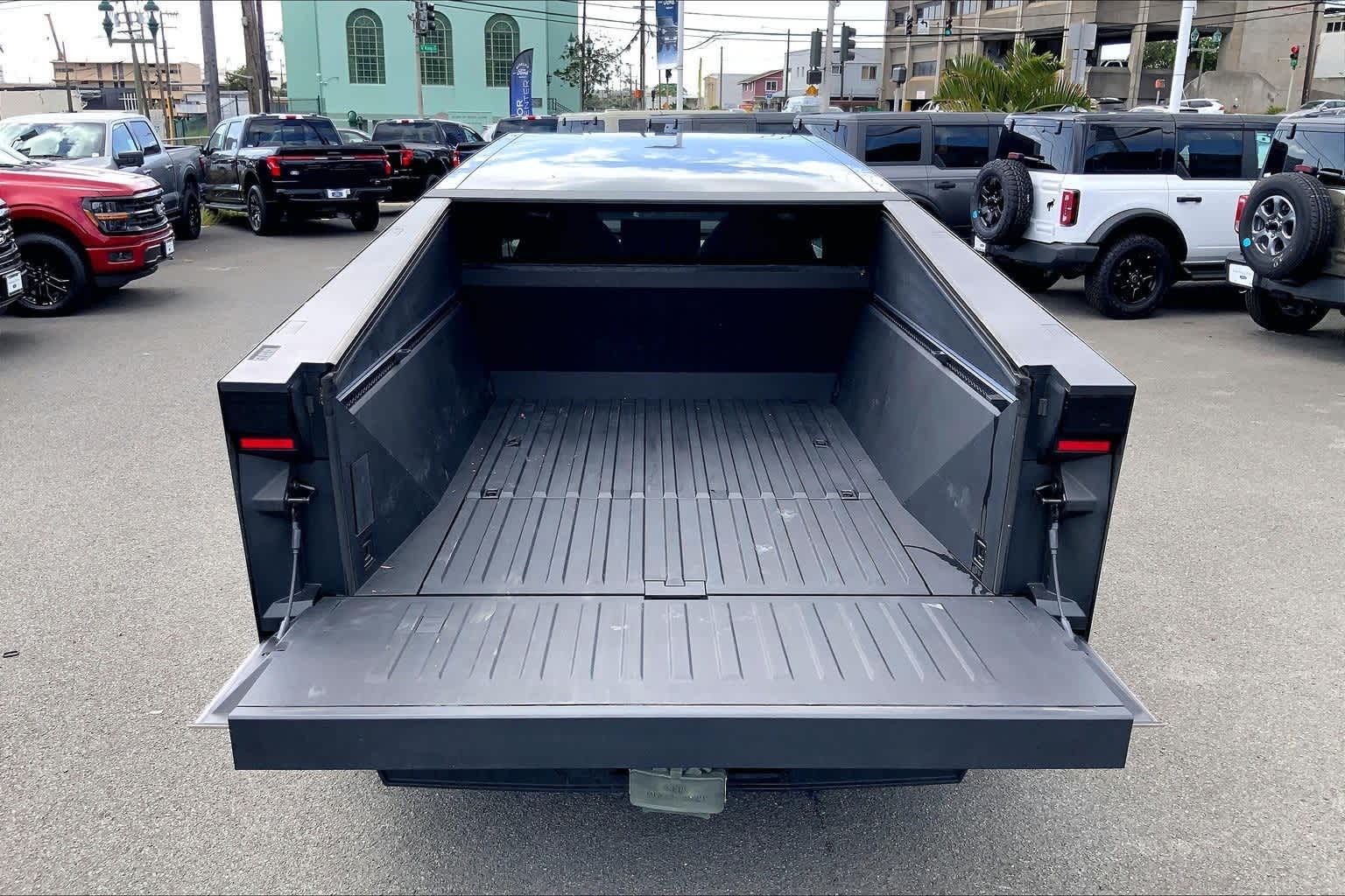 Thumbnail: 2024 Tesla Cybertruck - 18