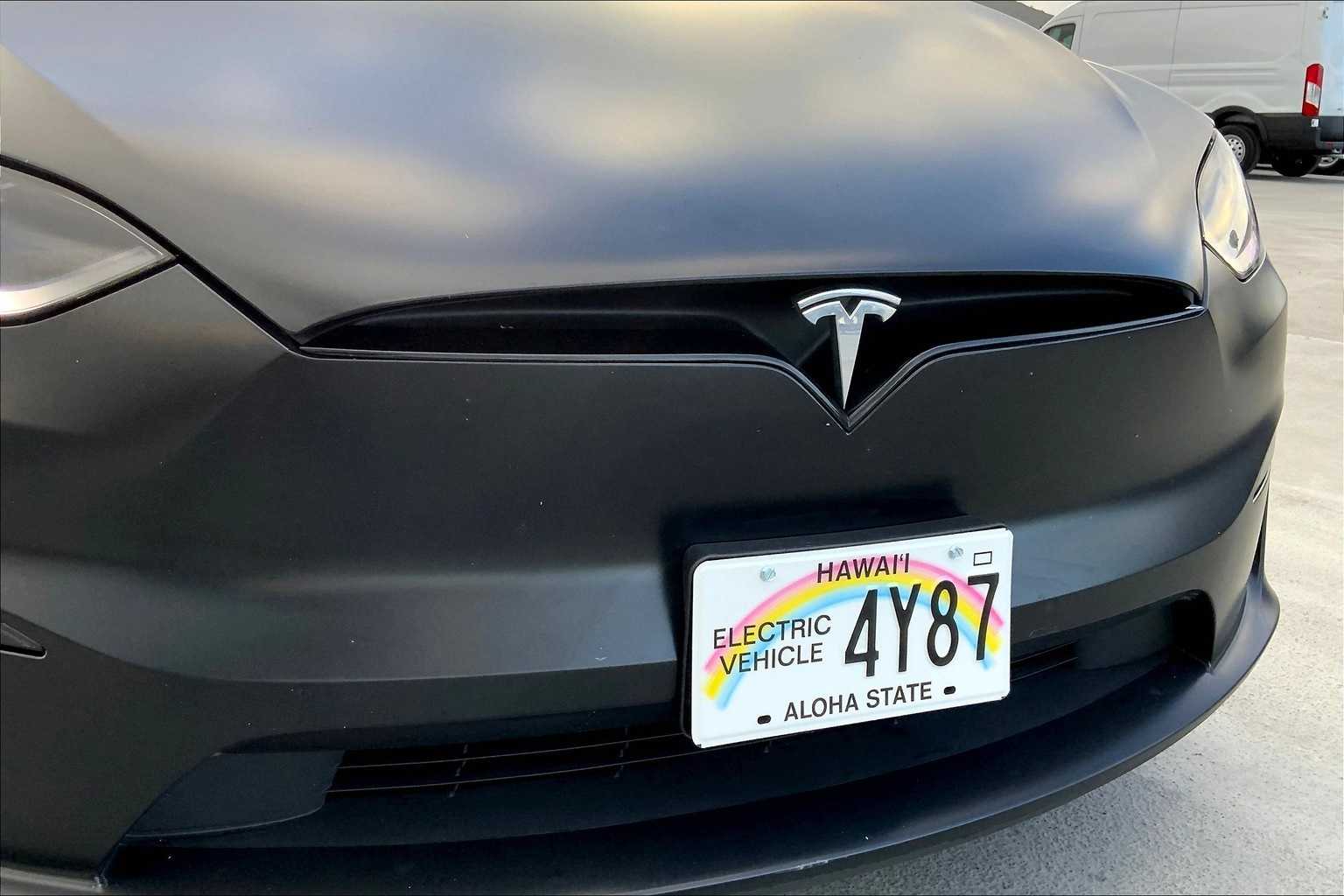 Thumbnail: 2023 Tesla Model X - 33