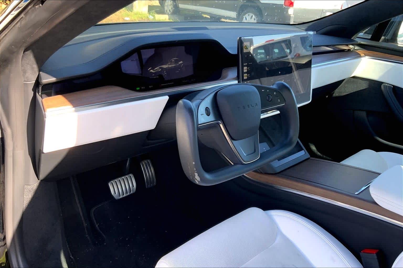 Thumbnail: 2022 Tesla Model S - 2