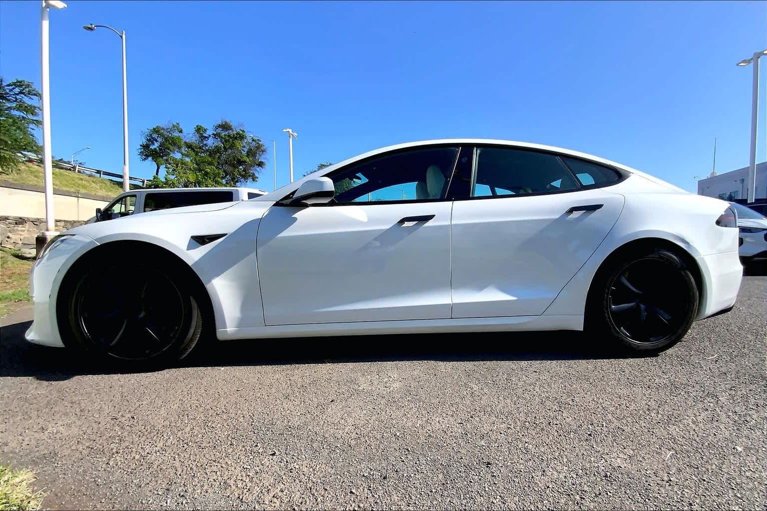 Thumbnail: 2022 Tesla Model S - 3