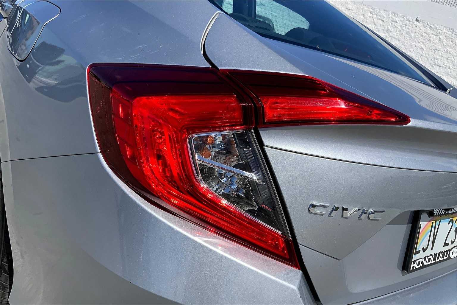 Thumbnail: 2018 Honda Civic - 32
