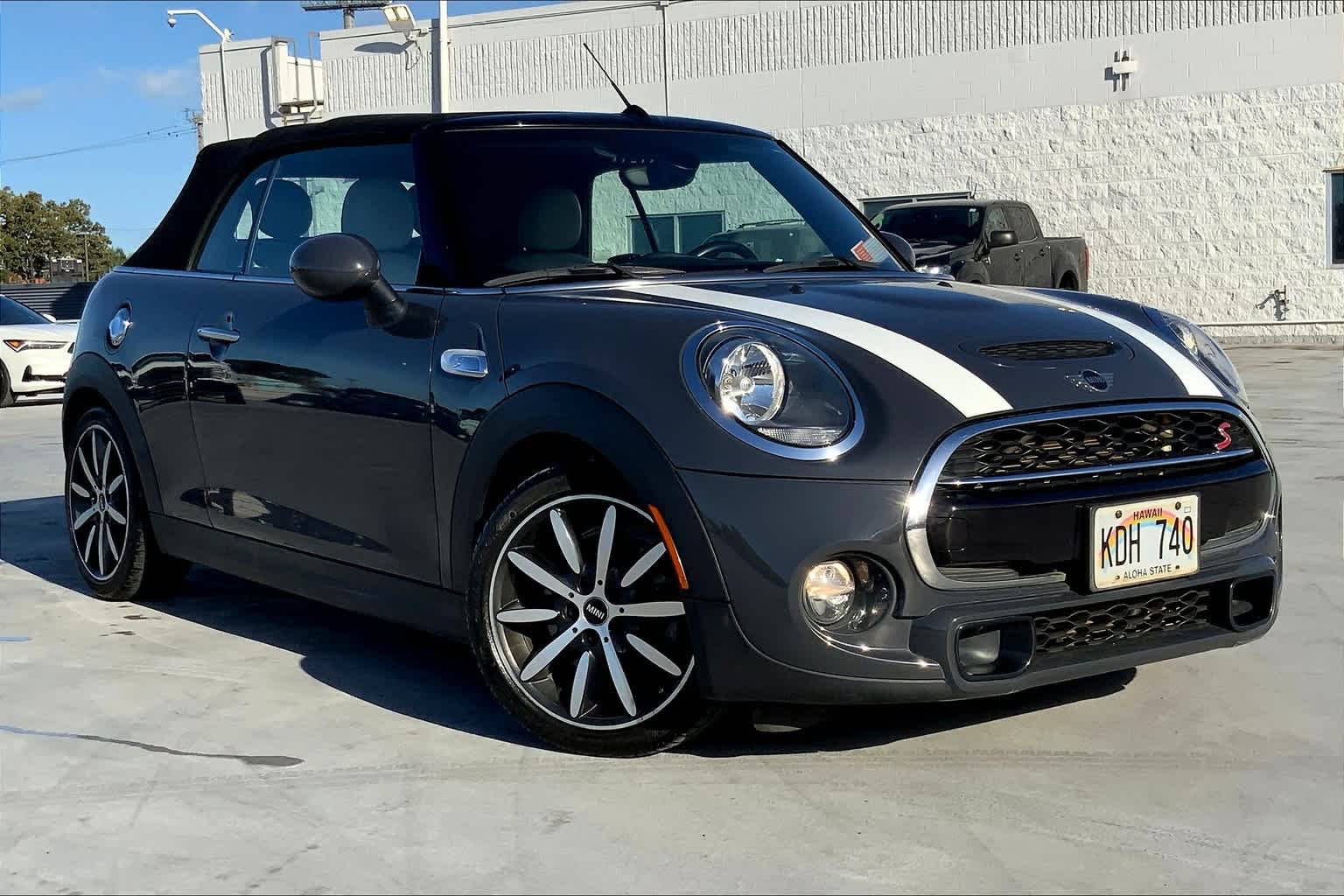 Thumbnail: 2019 MINI Cooper Convertible - 20