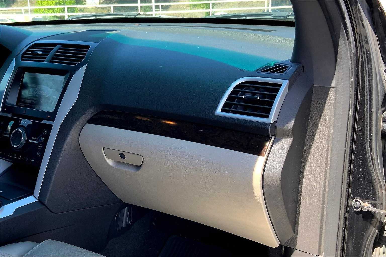 Thumbnail: 2014 Ford Explorer - 23