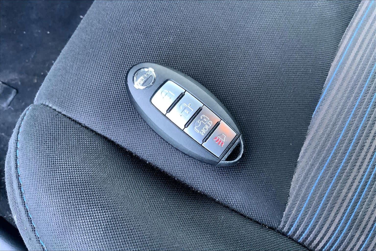 Thumbnail: 2022 Nissan Leaf - 19