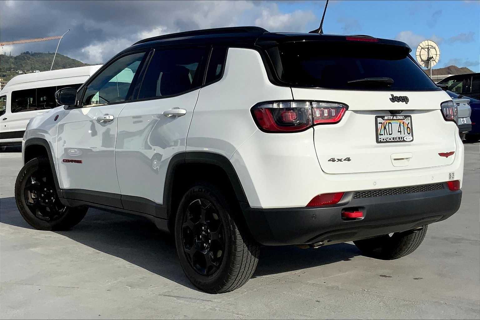 2023 Jeep Compass Trailhawk photo 3