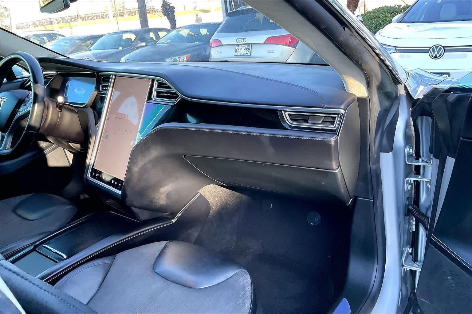 Thumbnail: 2016 Tesla Model S - 23