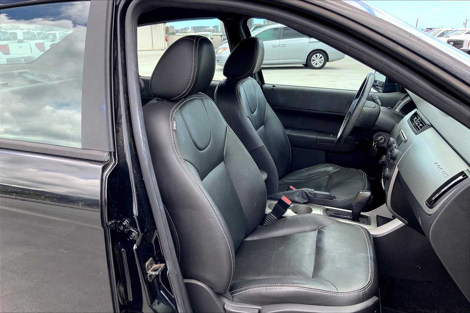 Thumbnail: 2008 Ford Focus - 13