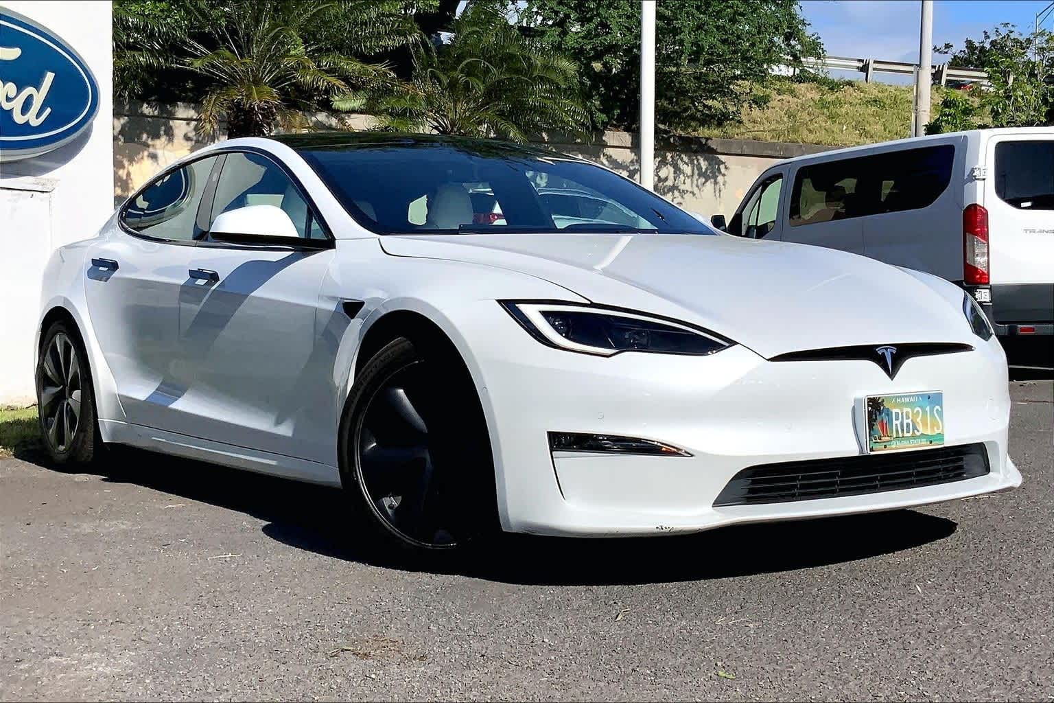 Thumbnail: 2022 Tesla Model S - 21