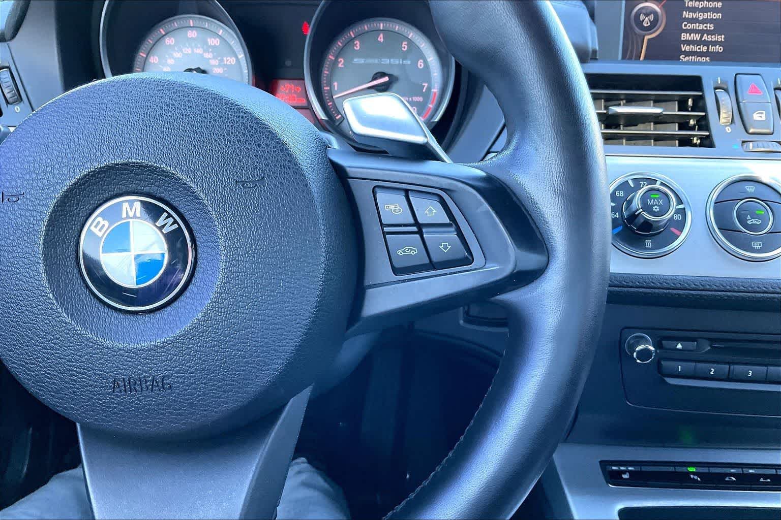 Thumbnail: 2011 BMW Z4 - 24