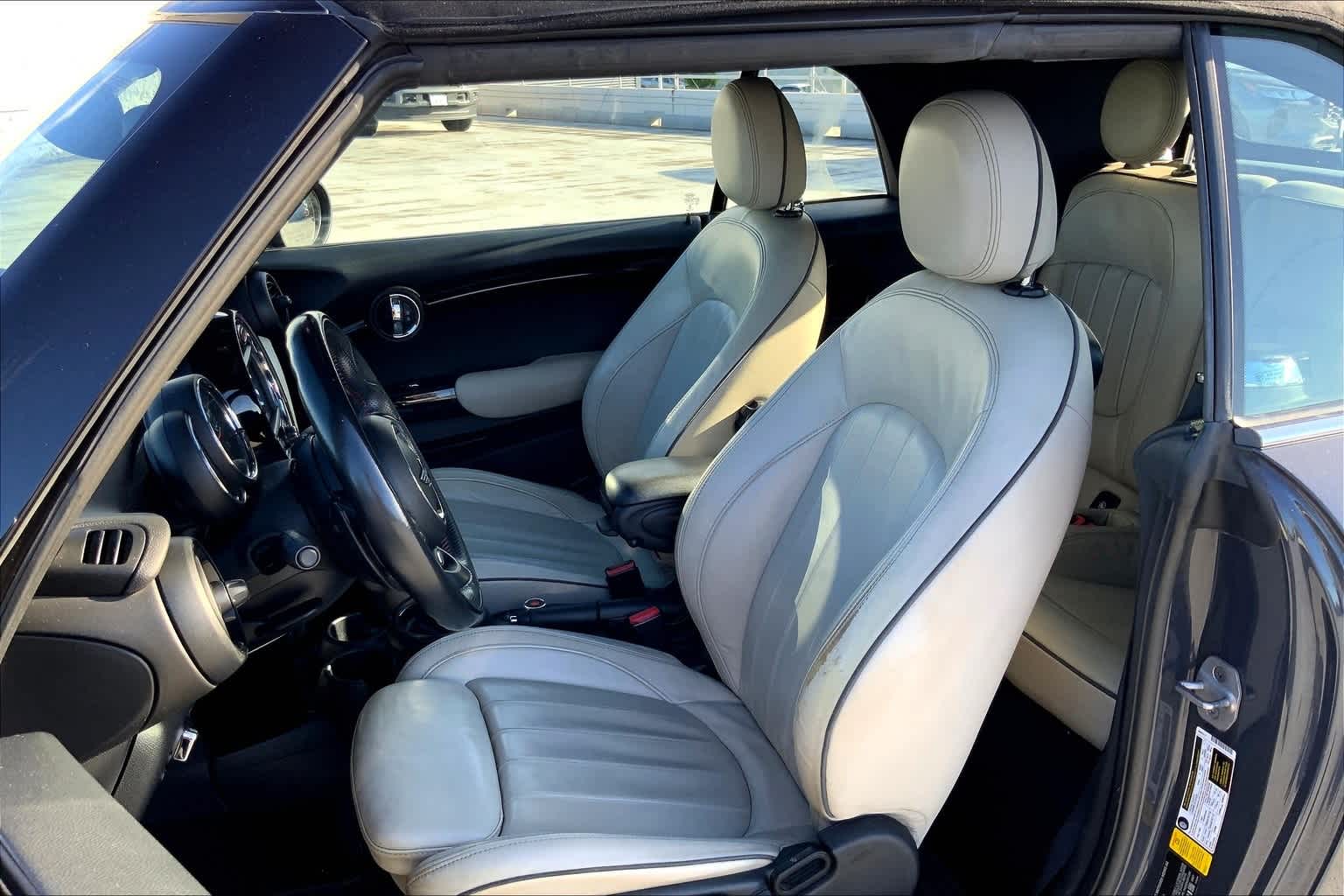 Thumbnail: 2019 MINI Cooper Convertible - 11