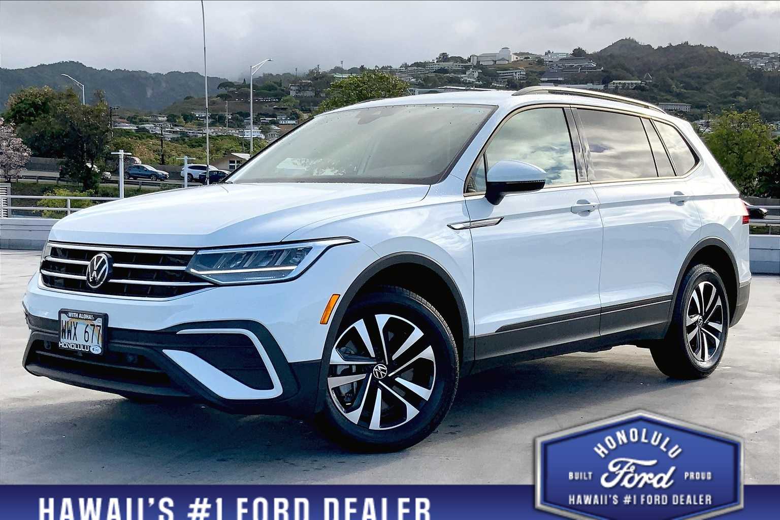 Thumbnail: 2024 Volkswagen Tiguan - 1