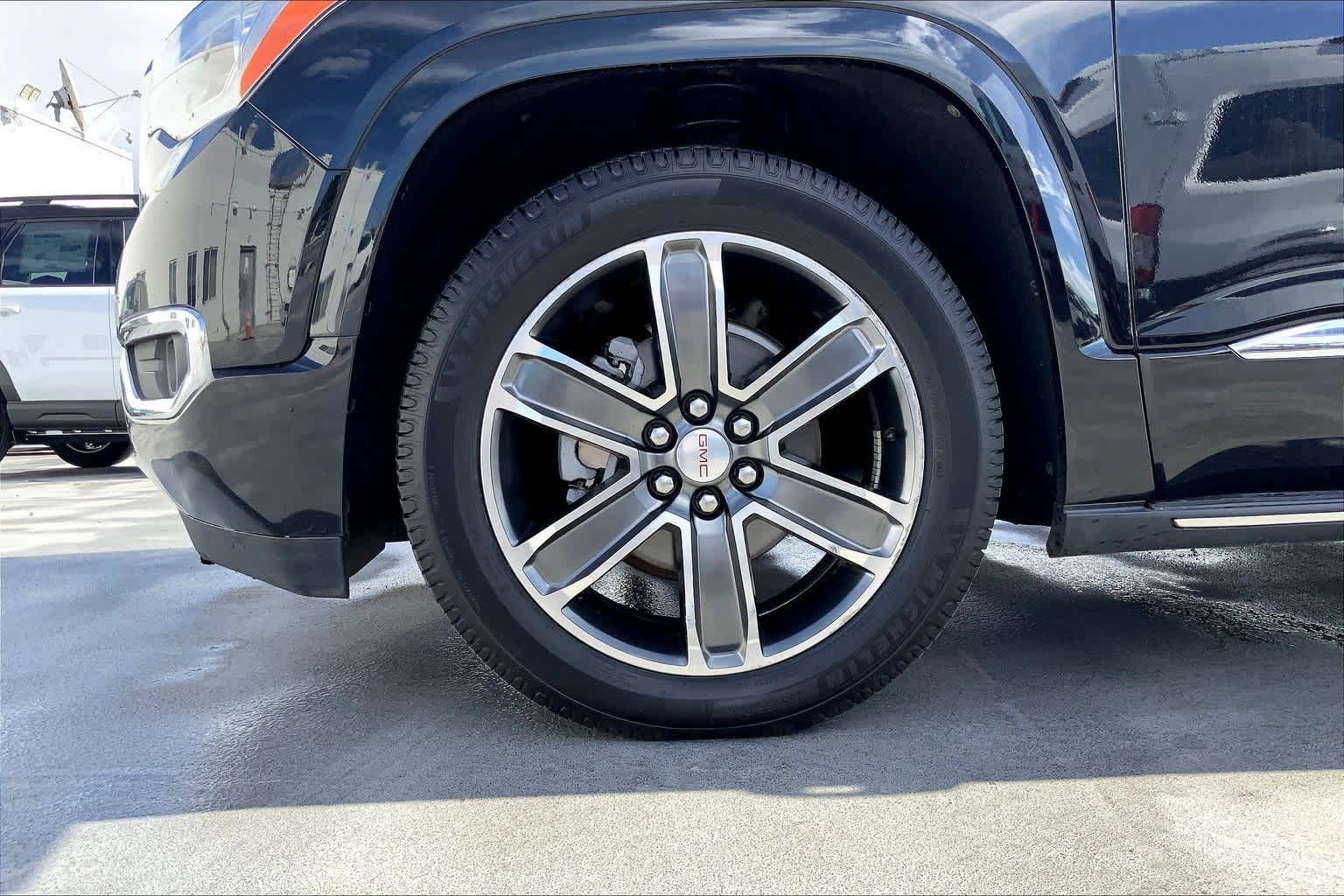 Thumbnail: 2017 GMC Acadia - 8