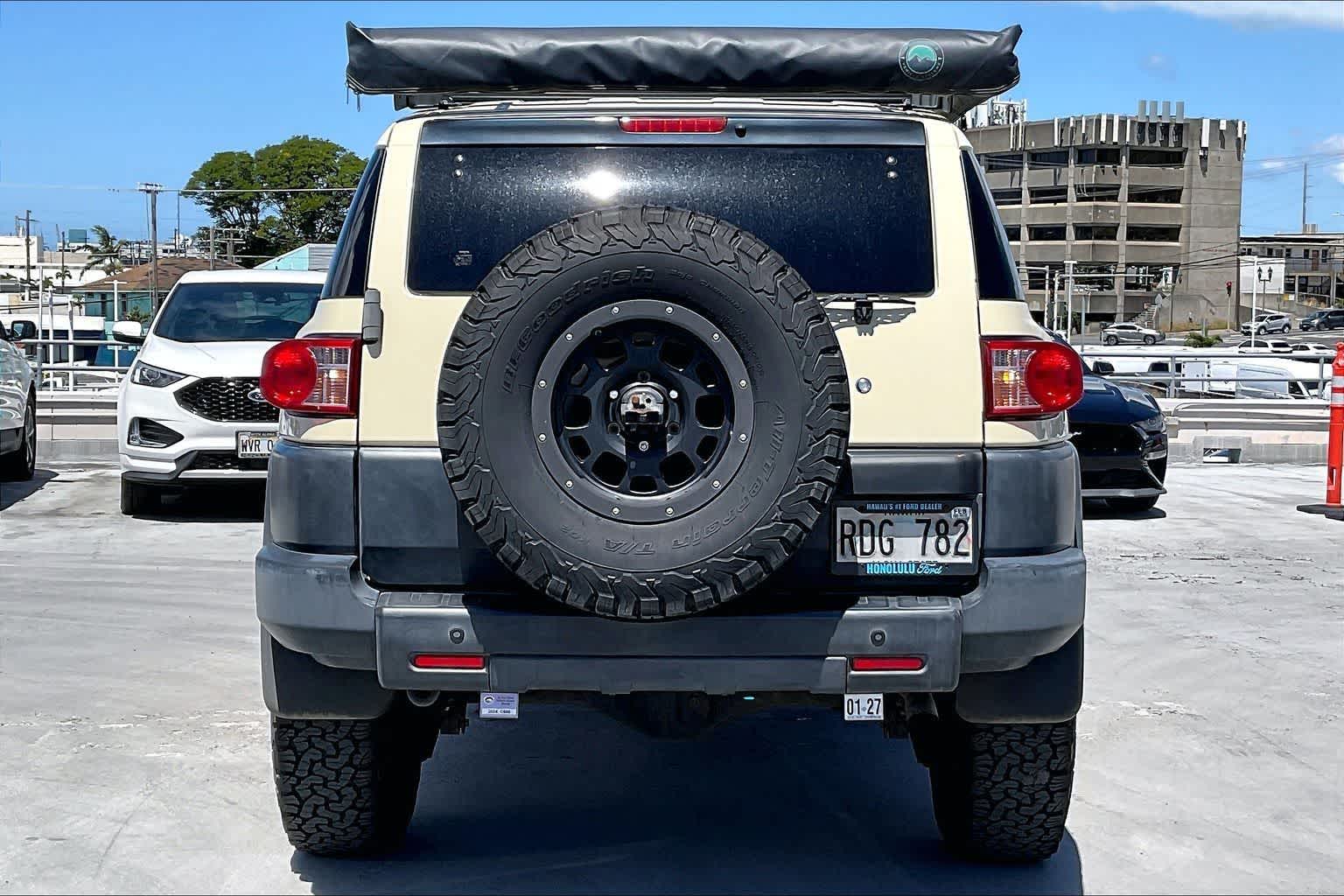 Thumbnail: 2010 Toyota FJ Cruiser - 5