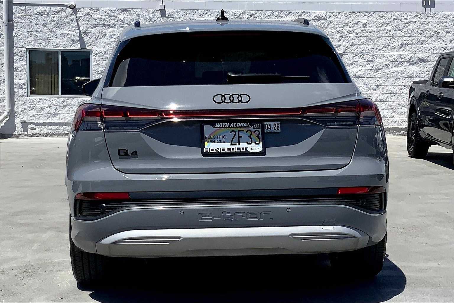 Thumbnail: 2023 Audi Q4 e-tron - 5