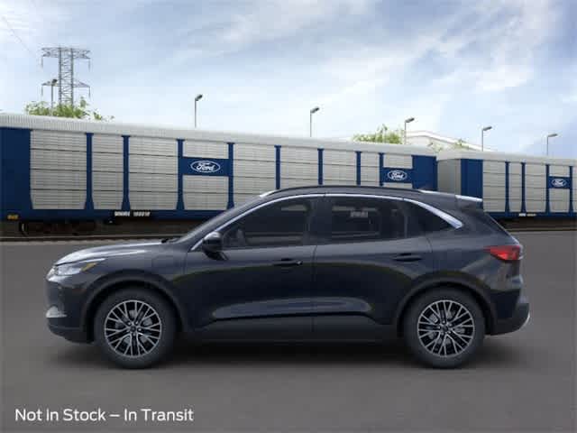 2025 Ford Escape photo 3