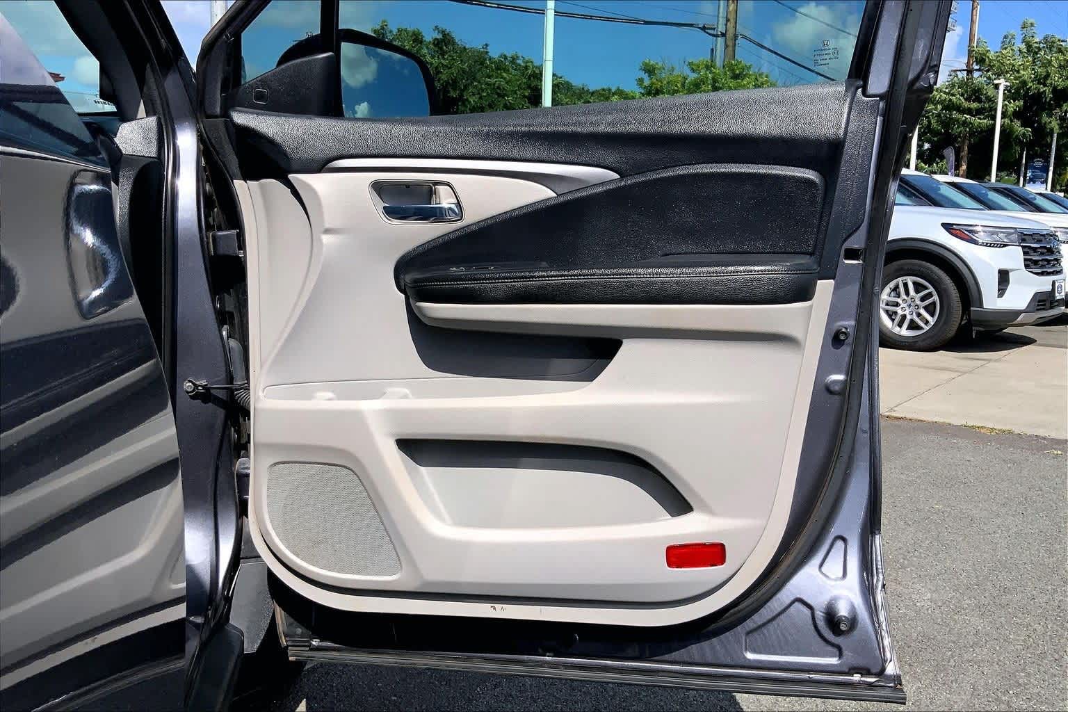 Thumbnail: 2020 Honda Pilot - 28