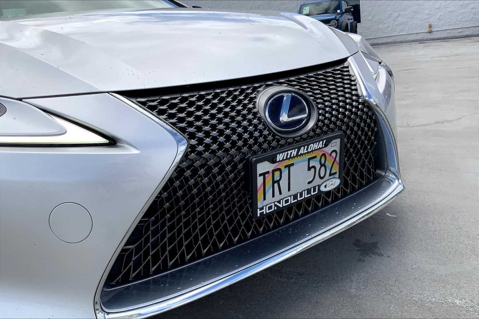 Thumbnail: 2018 Lexus LC - 32